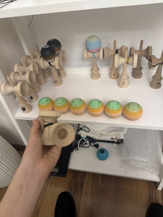 Miguel white kitchen setup 9/10