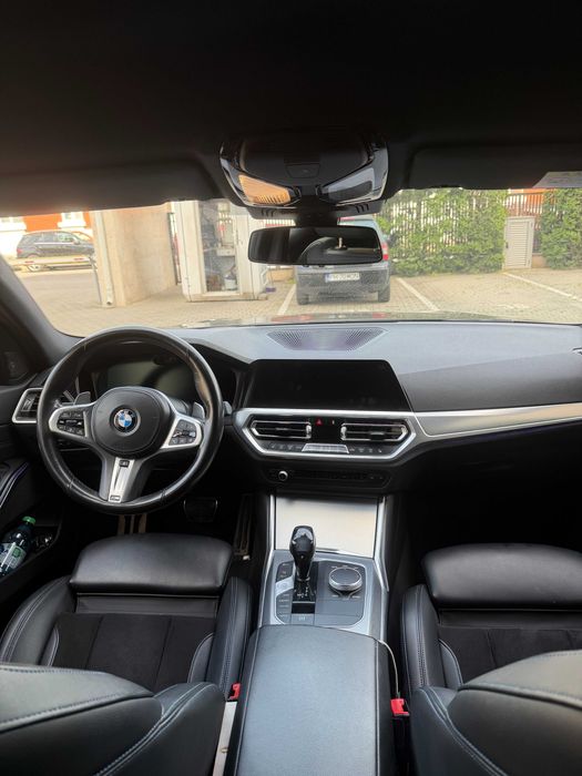 BMW 320d Pachet M - X Drive - TVA deductibil