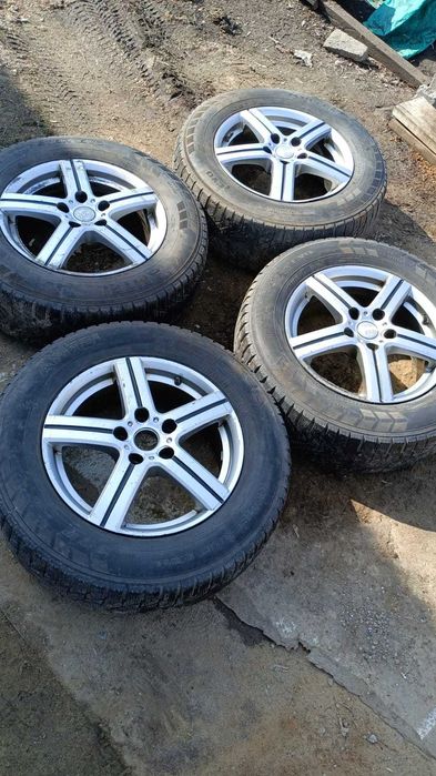 Комплект Б/У колес 215/65/R16