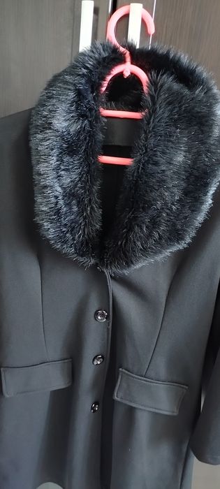Пролетно черно  палто