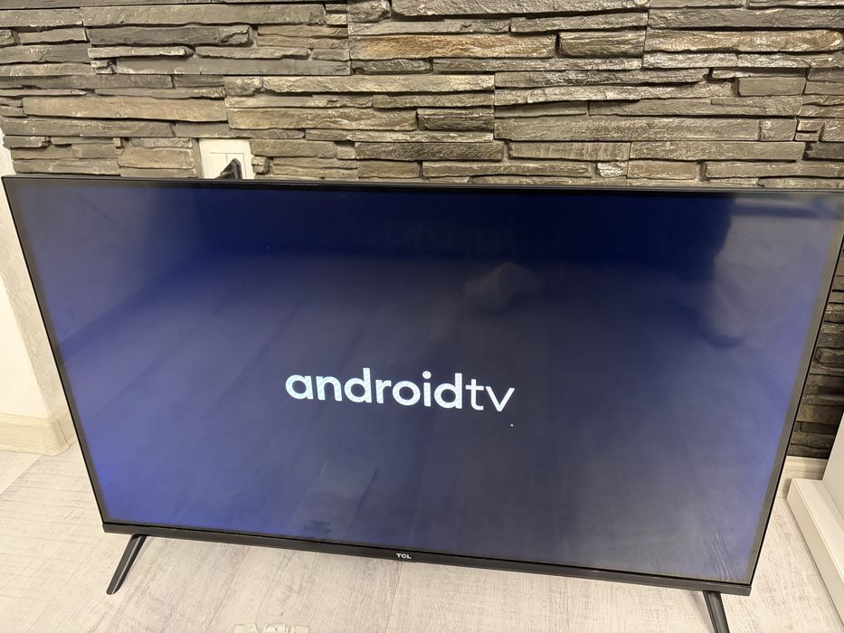 TCL 81cm  youtube ,netflix