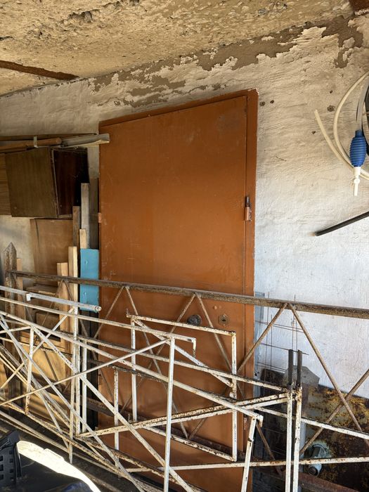 Продам железные двери