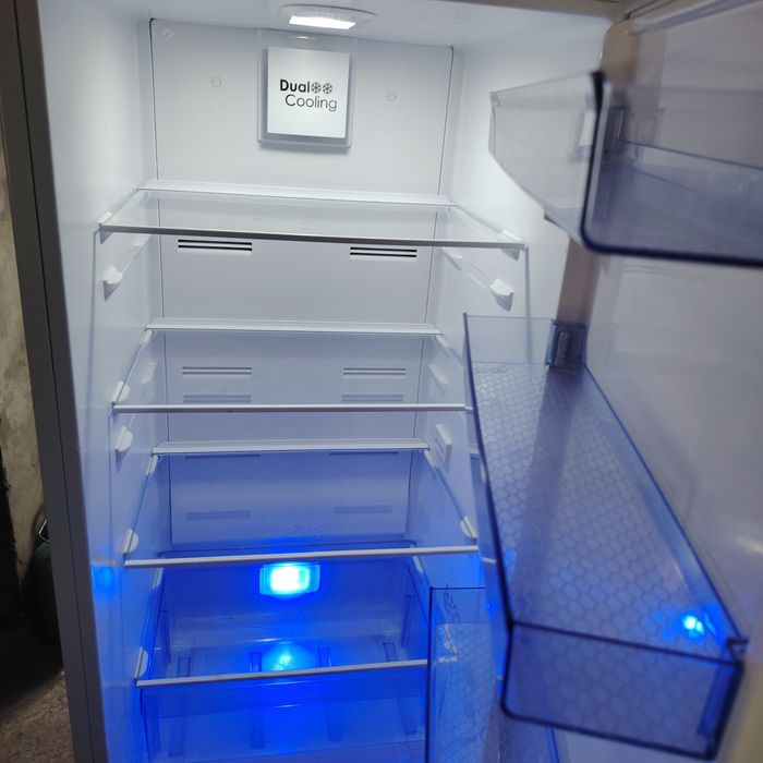 Холодильник в отличном состоянии!!!