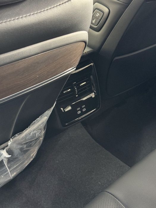 Toyota Avalon (Hybrid)