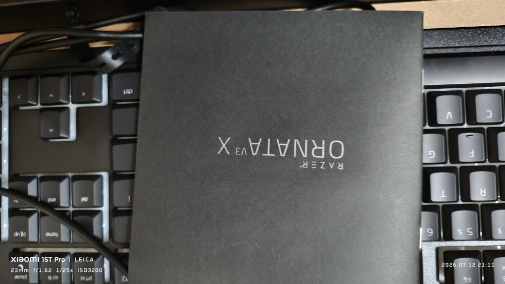 Продавам клавиатура Razer Ornata v3 X