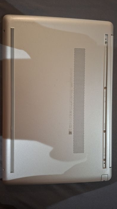 Laptop HP 15.6", Intel I5, 32GB RAM, 512 GB SSD, placa video 2 Gb