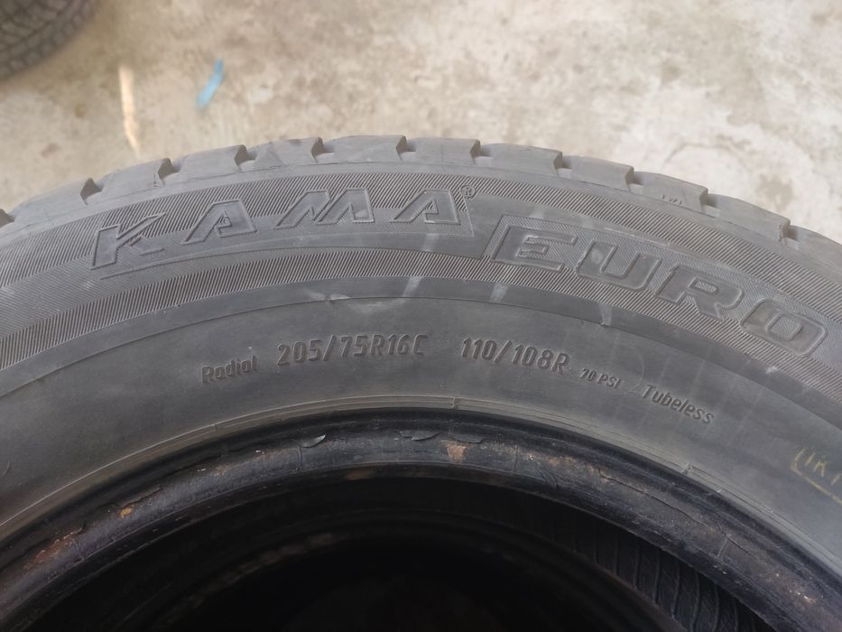 Шины летние 205/75/16с