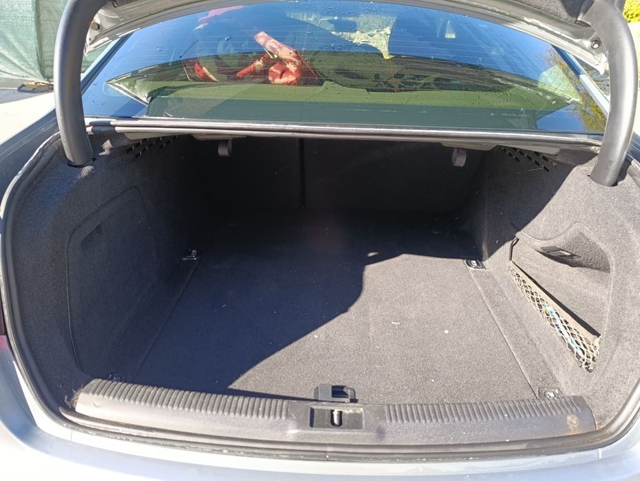 Audi  A4  b8 tfsi cu turbina.