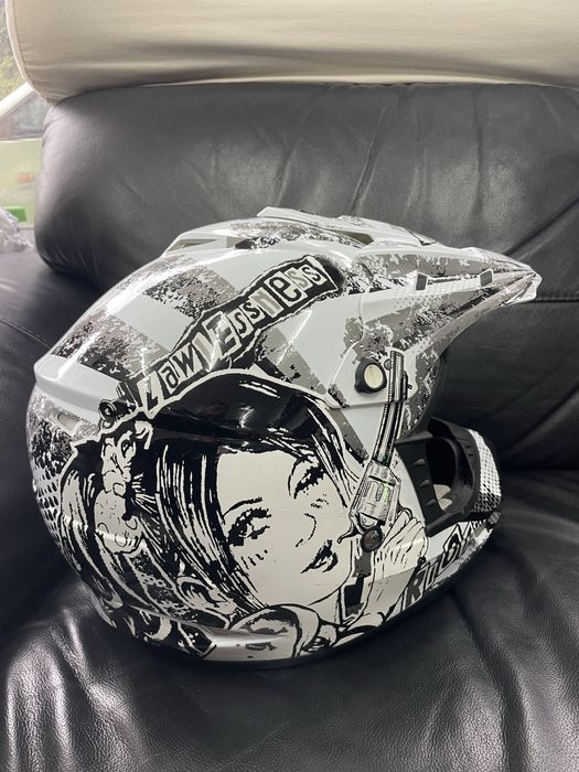 Каска комплект с очила XL