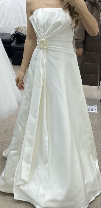 Стильное свадебное платье