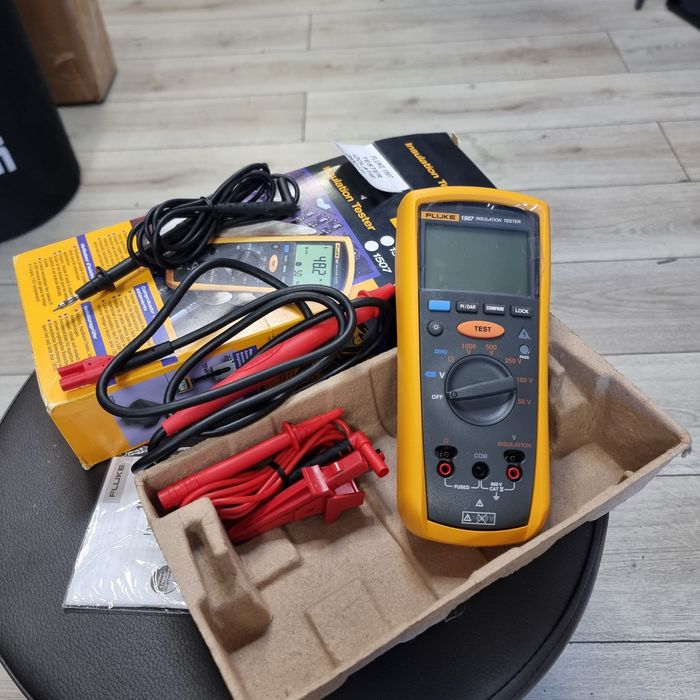 Amanet F28: Tester izolatie FLUKE 1507 Megaohmmetru NOU