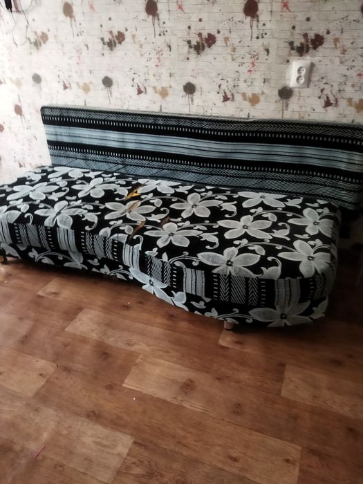 Отдам диван бесплатно