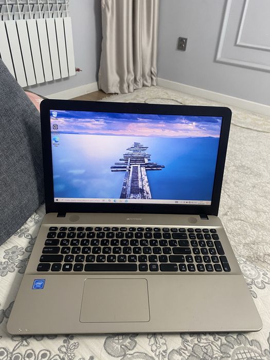 Asus в отличном состояний