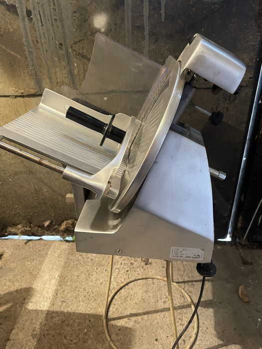 Feliator carne/mezeluri