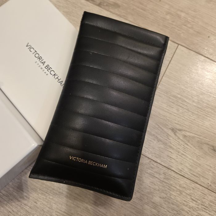 Дамски слънчеви очила Victoria Beckham. Model VB 213S 756-61