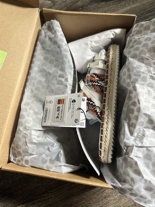 Șlapi Desigual, marimea 36, noi cu eticheta