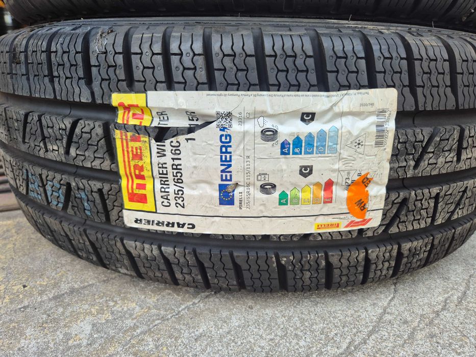 4 Anvelope M+S IARNA - 235/65/16C - PIRELLI Carrier - NOU - DOT 2021 !
