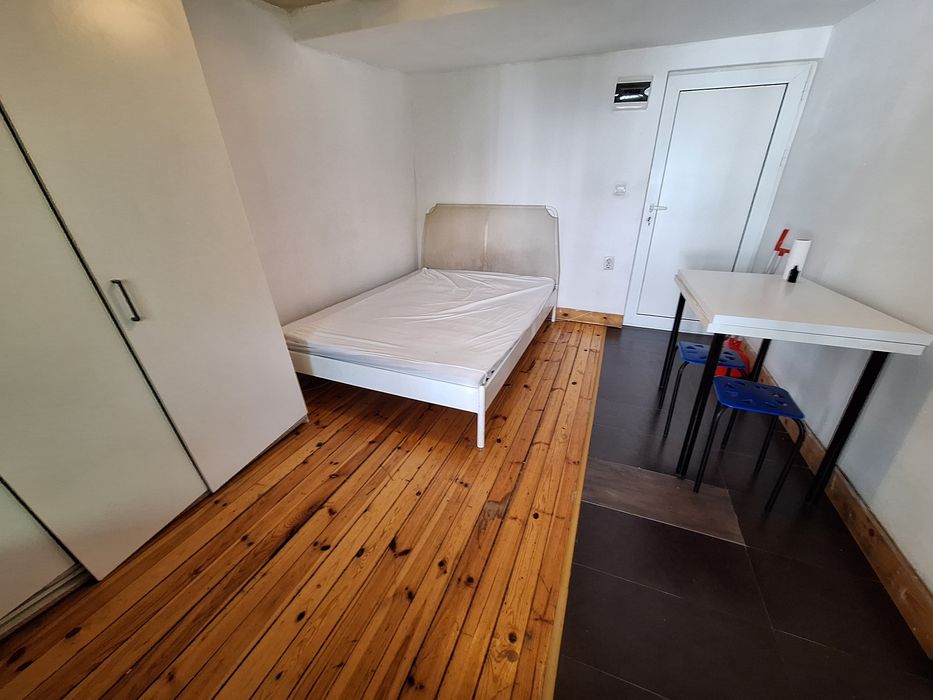 Дава се под наем Едностаен апартамент в София, Център - 25 кв.м за 255 € - Снимка #11