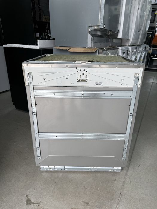 Съдомиялна машина за вграждане MIELE 60см