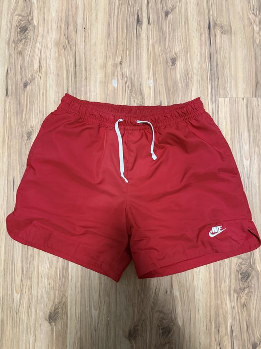 Разпродажба nike дрехи