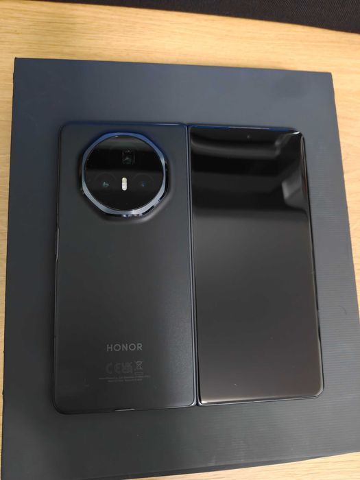 Honor Magic V3, ca nou, garantie, accesorii