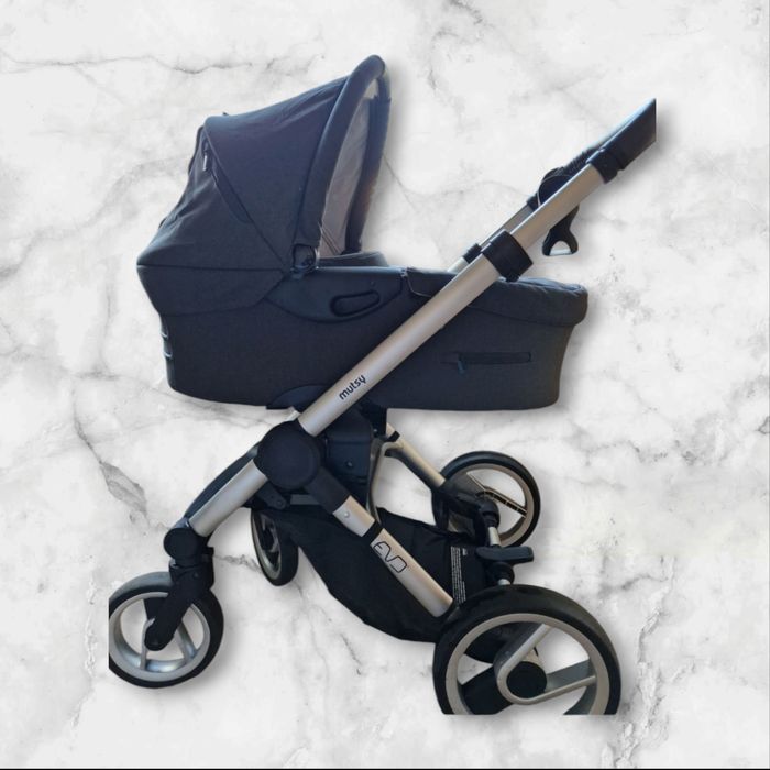 Детска количка на Мицу