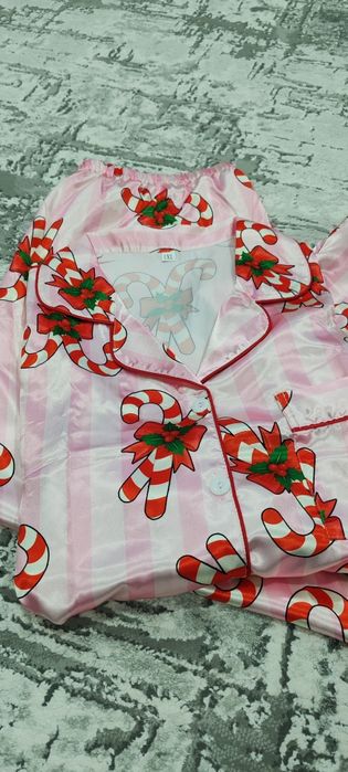 Set de pijamale din satin , damă mărime mare 1XLmare
