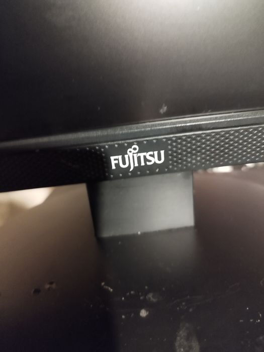 Monitor LED Fujitsu E24T-7 Pro (24 inch), Full HD, Boxe integrate
