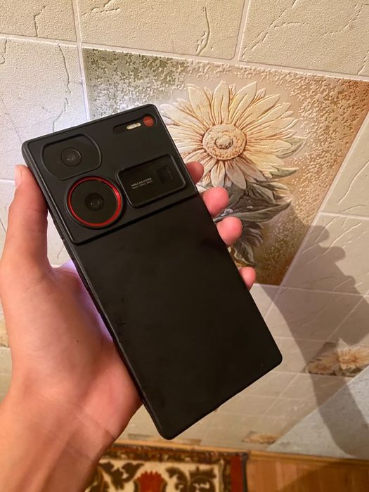 Zte nubia z60 ultra обмен есть