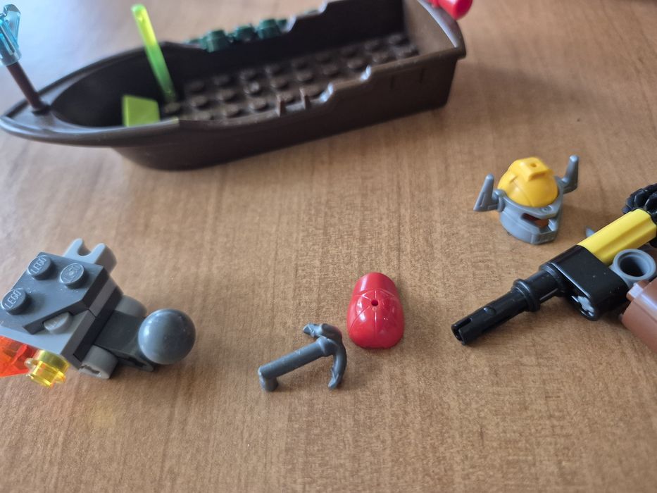 Lego предлагам.Лего.+подарък конструктор за игра.