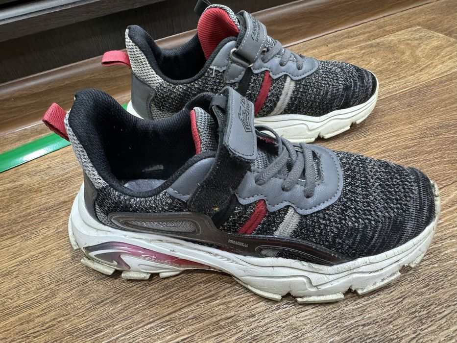 Кроссовки серые размер 37-37,5