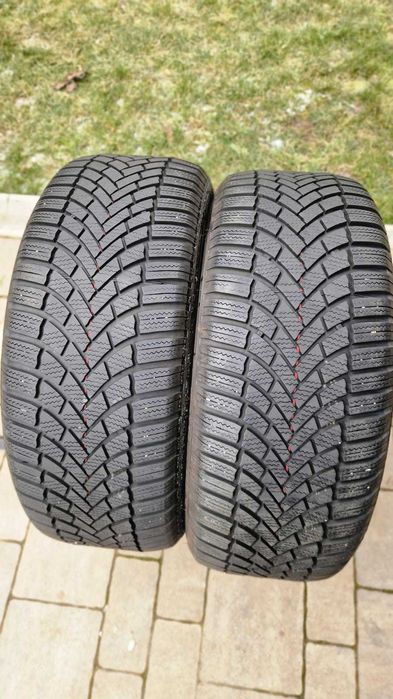 Anvelope iarna 225 50 R 17 Bridgestone.