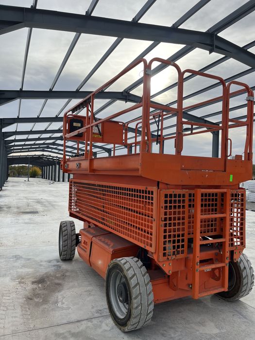 Ножична Вишка под наем