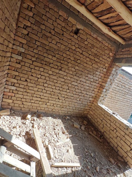 Uy sotiladi 1.25 sotix