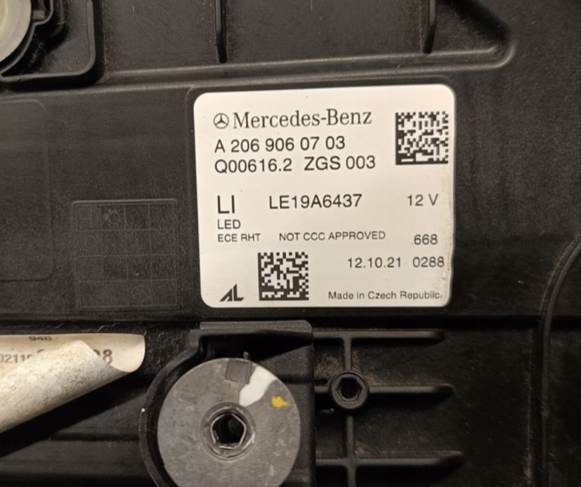Ляв фар Мерцедес 206 C класа MERCEDES C-KLASA W206 A2069060703 PERFORMANCE
