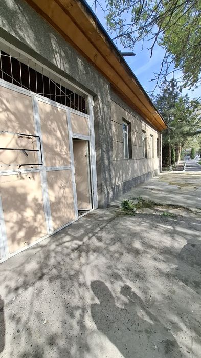 Ховли уй сотилади