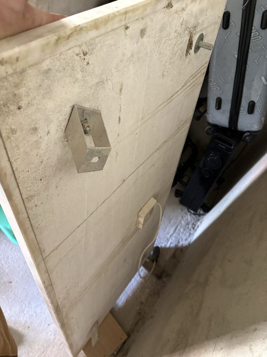 Vand 2 calorifere/radiatoare electrice din marmura