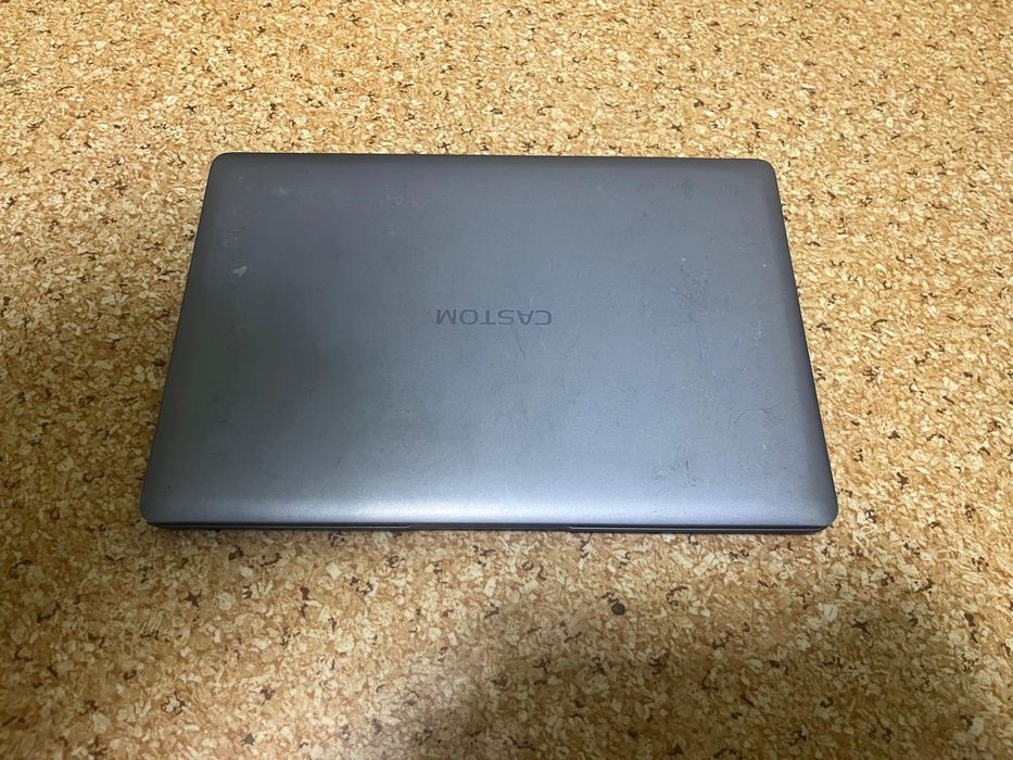 Продам ноутбук CASTOM