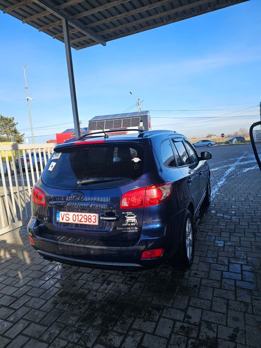 Vand Hyundai in stare perfecta