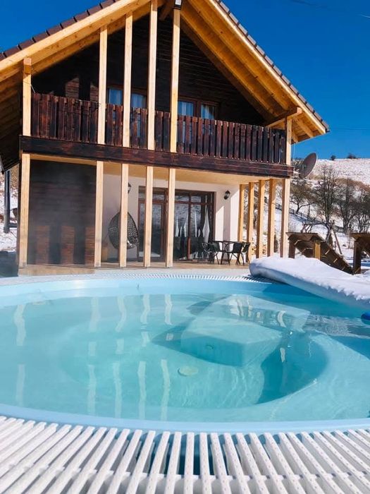Cabana  Margau Escape de inchiriat cu minipiscina inclusa, Pet friendly