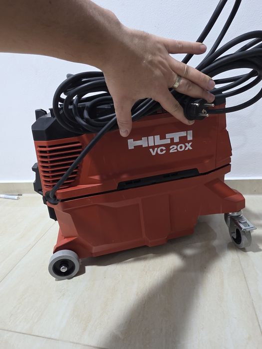 Aspirator Hilti cu bataie automata VC 20MX ACD