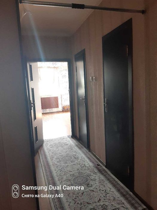 Шаҳар марказида  2/3 хонали уй сотилади!