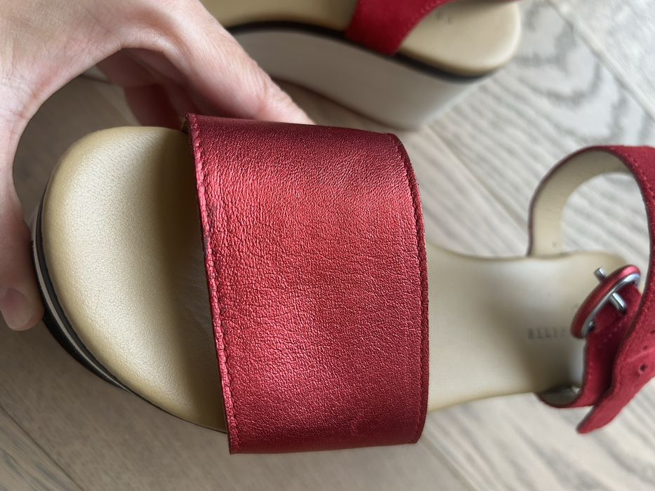 Sandale Eureka piele rosie, marimea 35, ca noi