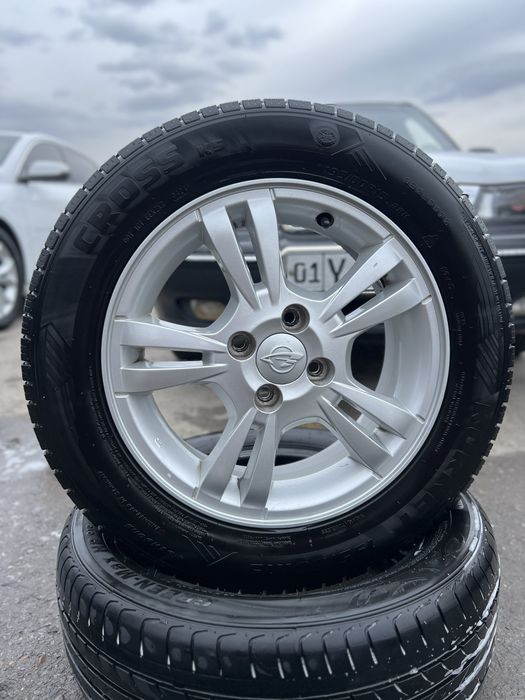 Nexia saka diska 3 sakasi baloni  bilan birga