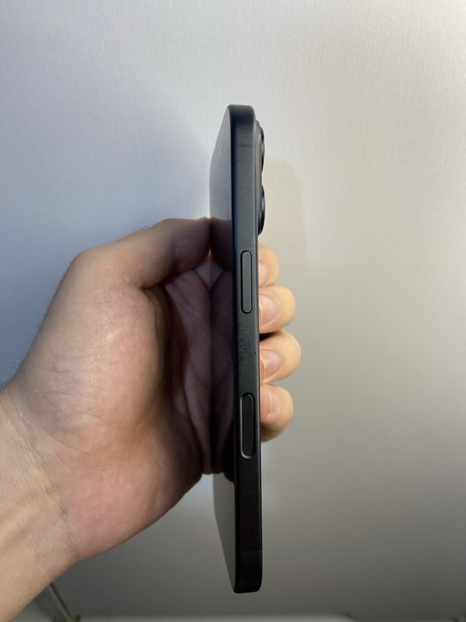 Продам IPHONE 16