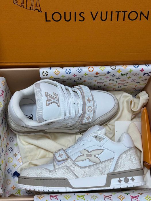 Adidasi Louis Vuitton Trainer Premium