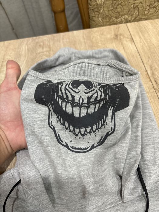 Кофта с капишоном