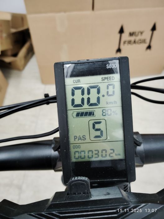 Bicicleta electrica pliabila.