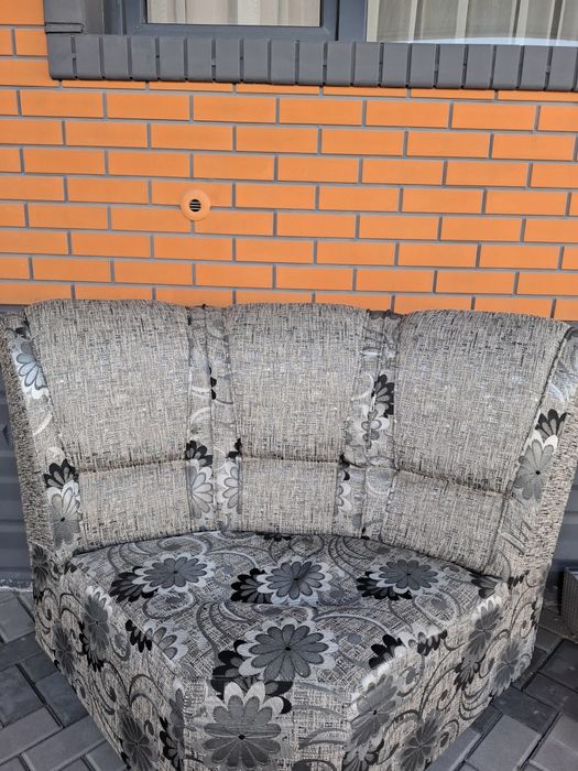 Продам мини  диван не дорого