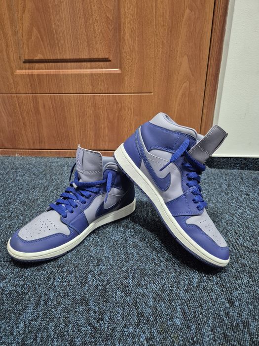 Vând Jordan 1 Mid